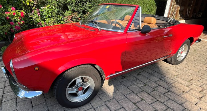 Fiat 124 Spider CS1 (Cabriolet) Fiat Fiat 124 Spider CS1 (Cabriolet)
