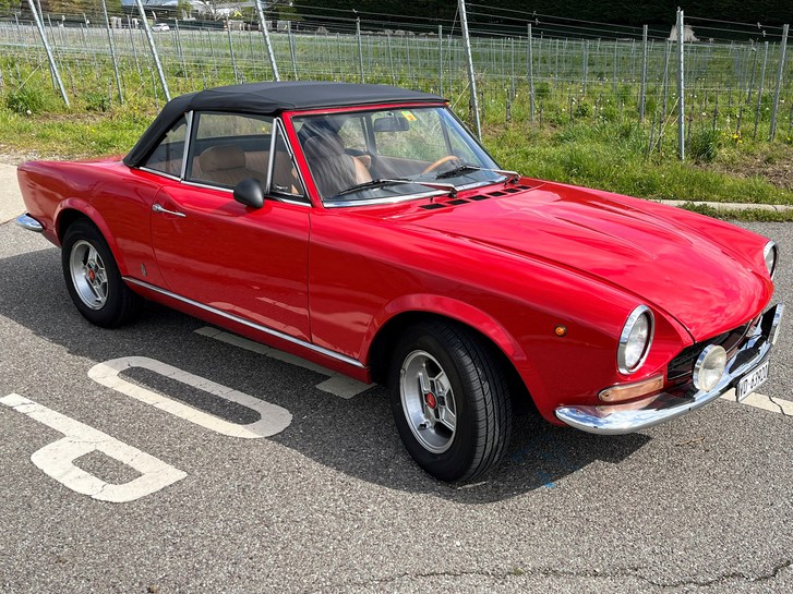 Fiat 124 Spider CS1 (Cabriolet) Fiat Fiat 124 Spider CS1 (Cabriolet)
