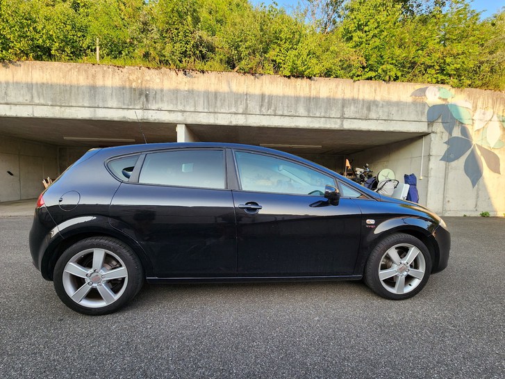 SEAT Leon 2.0 TFSI Stylance SEAT SEAT Leon 2.0 TFSI Stylance