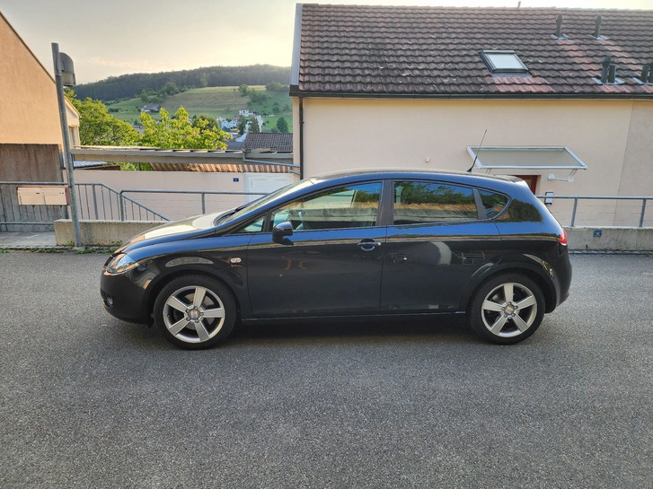 SEAT Leon 2.0 TFSI Stylance SEAT SEAT Leon 2.0 TFSI Stylance