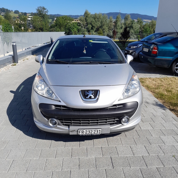 Peugeot 207 CC 1.6 16V Sport Peugeot Peugeot 207 CC 1.6 16V Sport