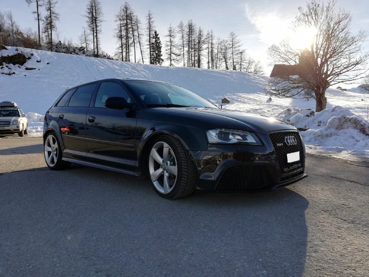 Audi RS3 Sportback 2.5 T FSI quattro S-Tronic Audi Audi RS3 Sportback 2.5 T FSI quattro S-Tronic