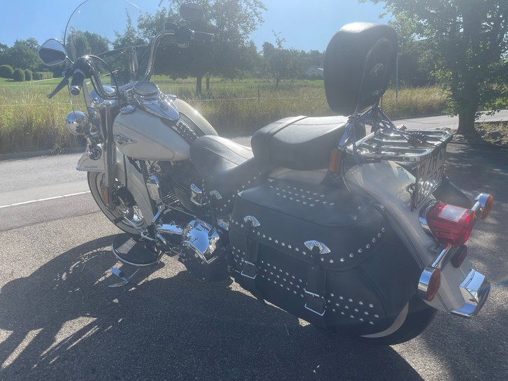 Harley-Davidson FLSTC 1690 Heritage Softail Classic ABS Harley-Davidson Harley-Davidson FLSTC 1690 Heritage Softail Classic ABS