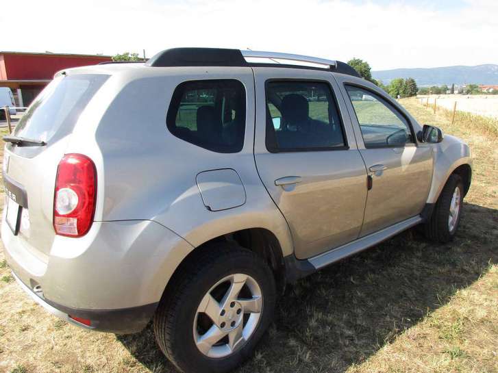 Dacia Duster 1.6 Lauréate 4x4 Dacia Dacia Duster 1.6 Lauréate 4x4