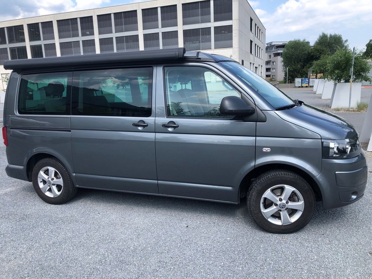 VW T5 2.0 TDI California Beach VW VW T5 2.0 TDI California Beach