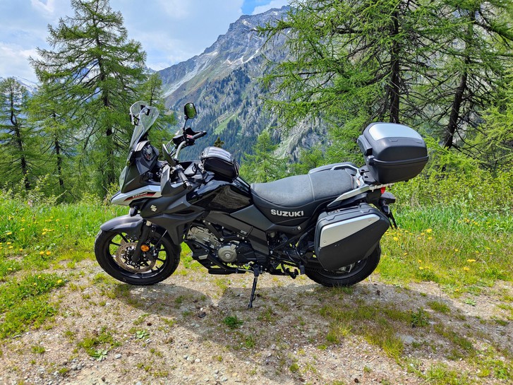 Suzuki DL 650 A V-Strom L7 Traveller Suzuki Suzuki DL 650 A V-Strom L7 Traveller