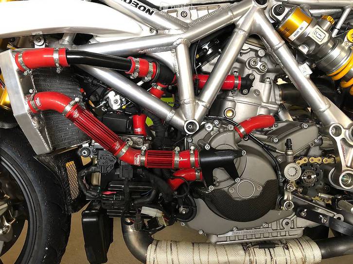 Ducati 1098RS /Pierobon X80R Ducati Ducati 1098RS /Pierobon X80R