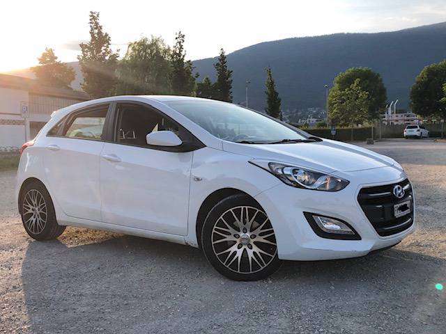 Hyundai i30 1.6 CRDi Origo Hyundai Hyundai i30 1.6 CRDi Origo