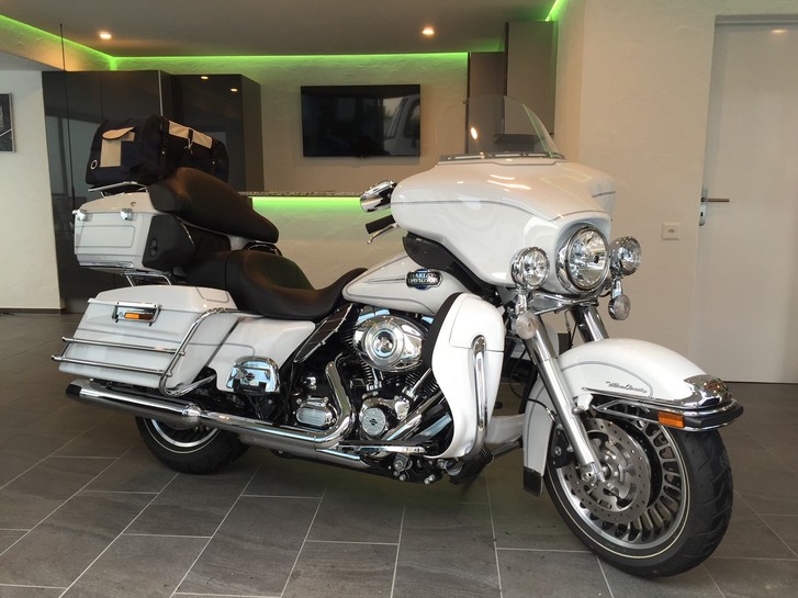 Harley-Davidson FLHTCU 1690 El. Glide Ultra Classic ABS Harley-Davidson Harley-Davidson FLHTCU 1690 El. Glide Ultra Classic ABS