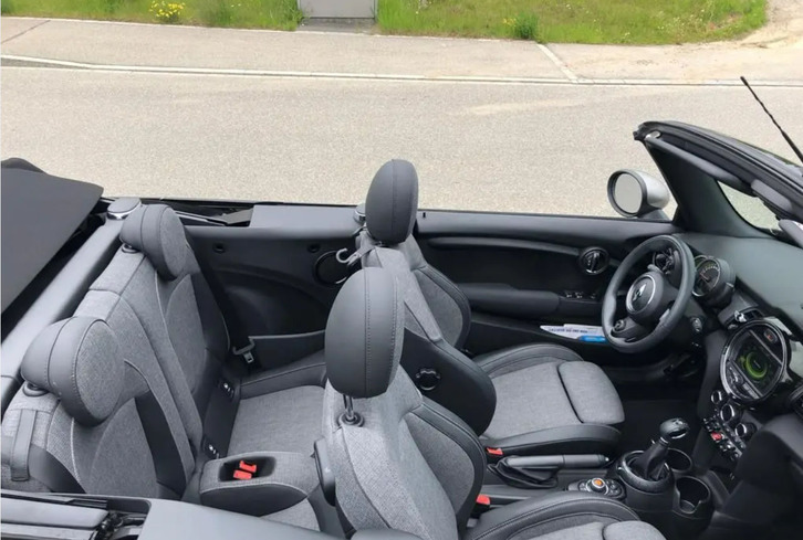 Mini Cabrio F57 1.5i Cooper SAG Mini Mini Cabrio F57 1.5i Cooper SAG