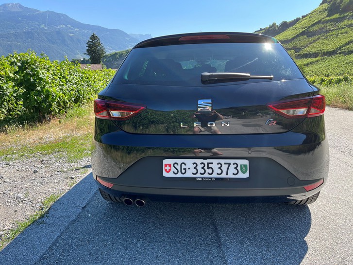 SEAT Leon 2.0 TDI FR SEAT SEAT Leon 2.0 TDI FR