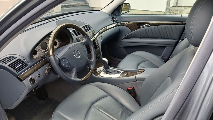 Mercedes-Benz E-Klasse W211 E 350 V6 Mercedes-Benz Mercedes-Benz E-Klasse W211 E 350 V6