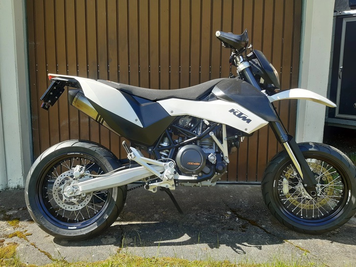 KTM 690 SMC KTM KTM 690 SMC