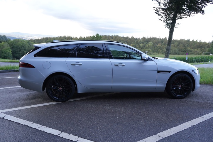Jaguar XF Sportbrake 2.0 D 180 Prestige Jaguar Jaguar XF Sportbrake 2.0 D 180 Prestige