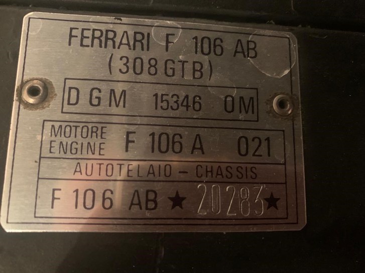 FERRARI 308 GTB Vetroresina