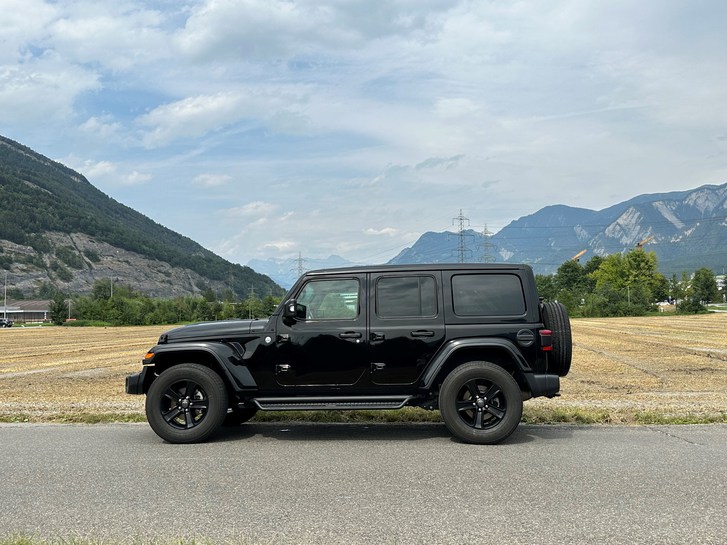 Jeep Wrangler 2.0 Turbo Sahara Unlimited Jeep Jeep Wrangler 2.0 Turbo Sahara Unlimited