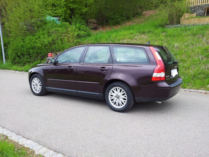 Volvo V50 2.5 T5 Summum Volvo Volvo V50 2.5 T5 Summum