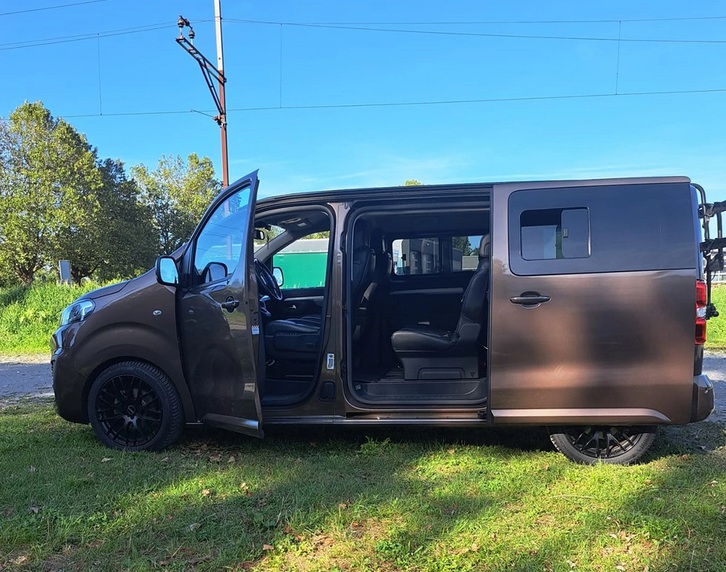 Citroen Spacetourer 2.0 BlueHDi Business Lounge M EAT Citroen Citroen Spacetourer 2.0 BlueHDi Business Lounge M EAT
