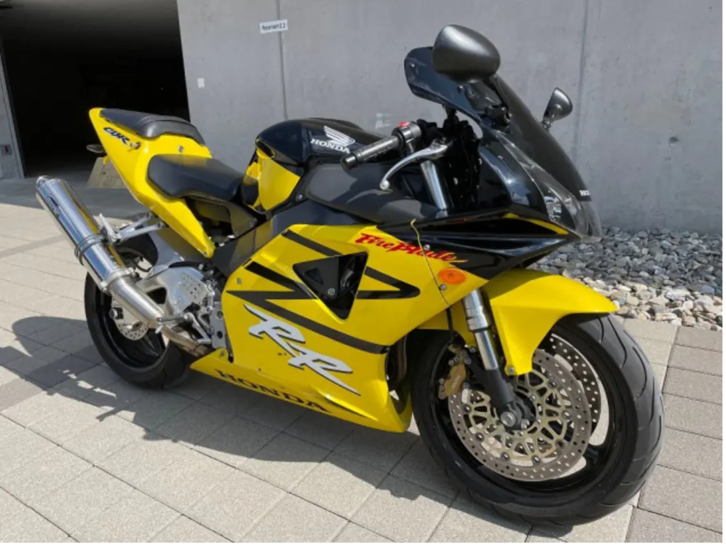 Honda CBR 900 RR Fireblade 2-3 Honda Honda CBR 900 RR Fireblade 2-3