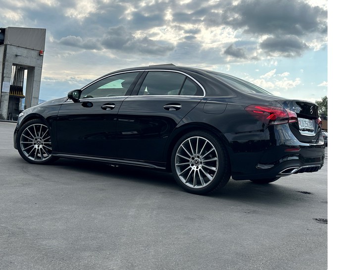 Mercedes-Benz A-Klasse V177 Limousine A 200 d AMG Line Mercedes-Benz Mercedes-Benz A-Klasse V177 Limousine A 200 d AMG Line