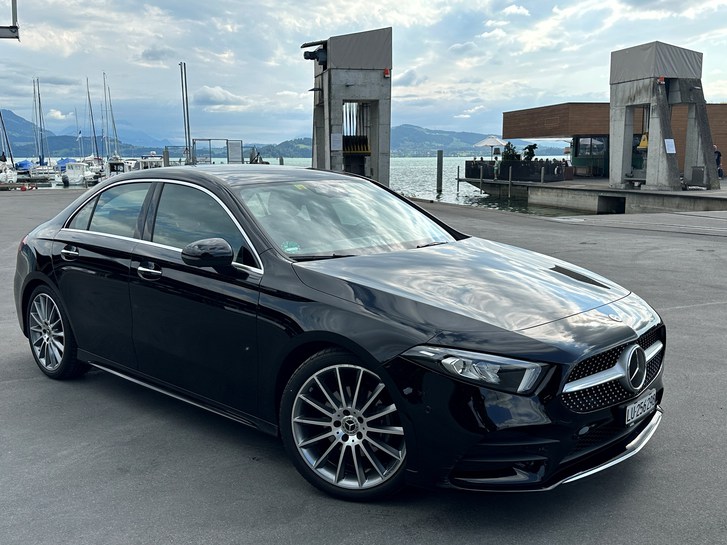 Mercedes-Benz A-Klasse V177 Limousine A 200 d AMG Line Mercedes-Benz Mercedes-Benz A-Klasse V177 Limousine A 200 d AMG Line