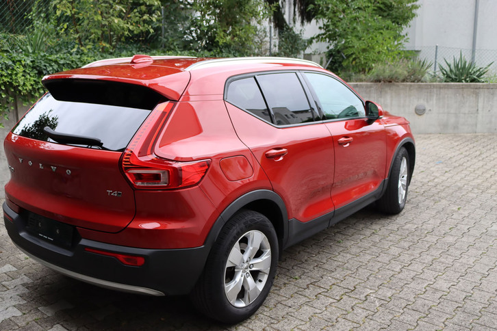 Volvo XC40 2.0 T4 Inscription AWD Volvo Volvo XC40 2.0 T4 Inscription AWD
