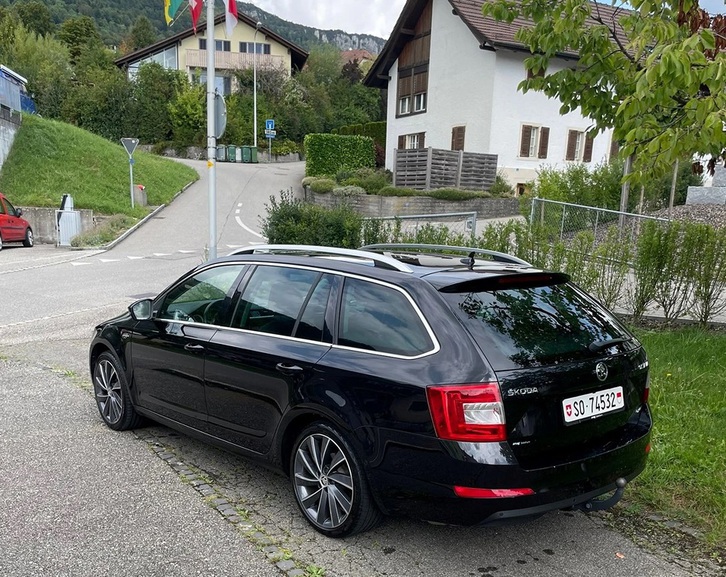 Skoda Octavia Combi 2.0 TDI 184 L & K 4x4 DSG Skoda Skoda Octavia Combi 2.0 TDI 184 L & K 4x4 DSG