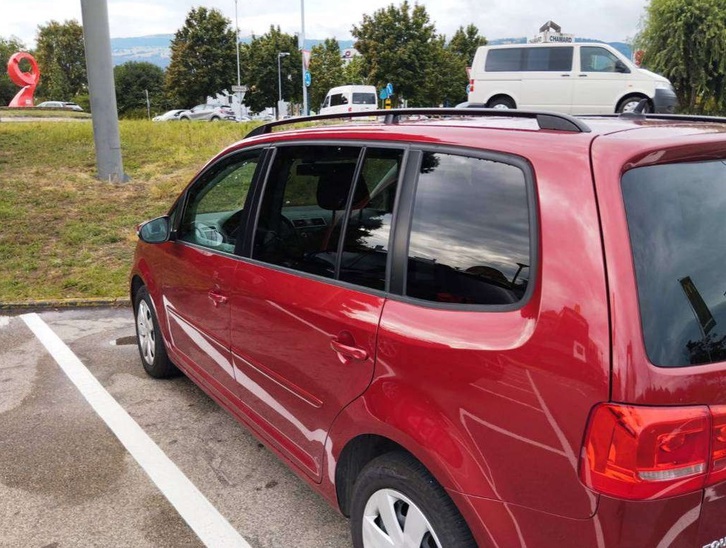 VW Touran 2.0 TDI 140 Comfortline DSG VW VW Touran 2.0 TDI 140 Comfortline DSG