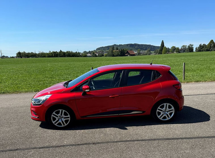 Renault Clio 0.9 TCe Zen S/S Renault Renault Clio 0.9 TCe Zen S/S
