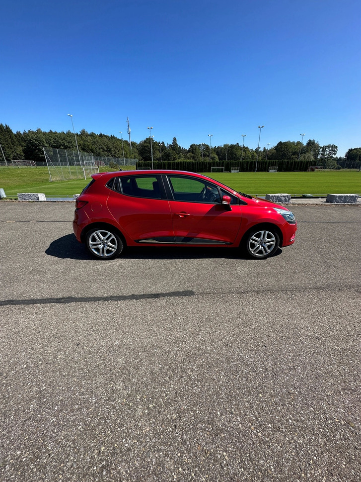 Renault Clio 0.9 TCe Zen S/S Renault Renault Clio 0.9 TCe Zen S/S