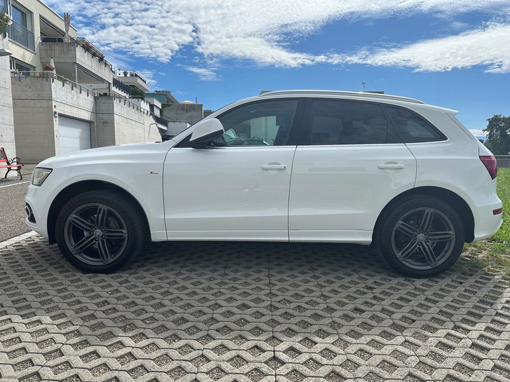 Audi Q5 2.0 TDI quattro S-Tronic Audi Audi Q5 2.0 TDI quattro S-Tronic