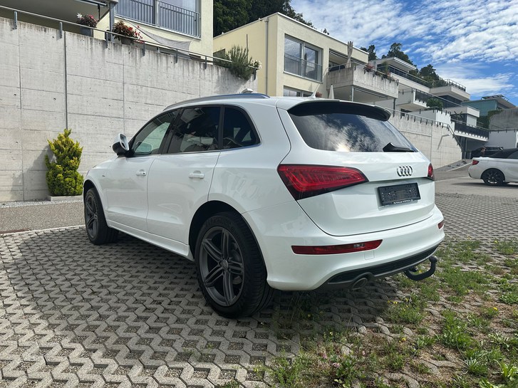 Audi Q5 2.0 TDI quattro S-Tronic Audi Audi Q5 2.0 TDI quattro S-Tronic