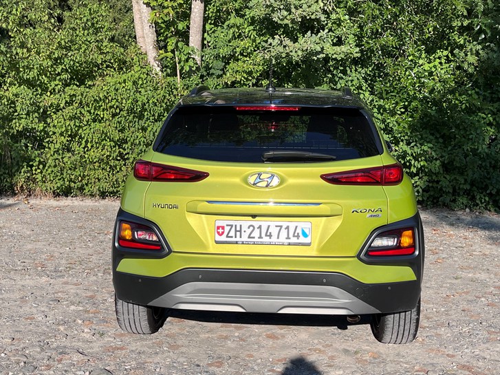 Hyundai Kona 1.6 T-GDi Amplia 4WD Hyundai Hyundai Kona 1.6 T-GDi Amplia 4WD