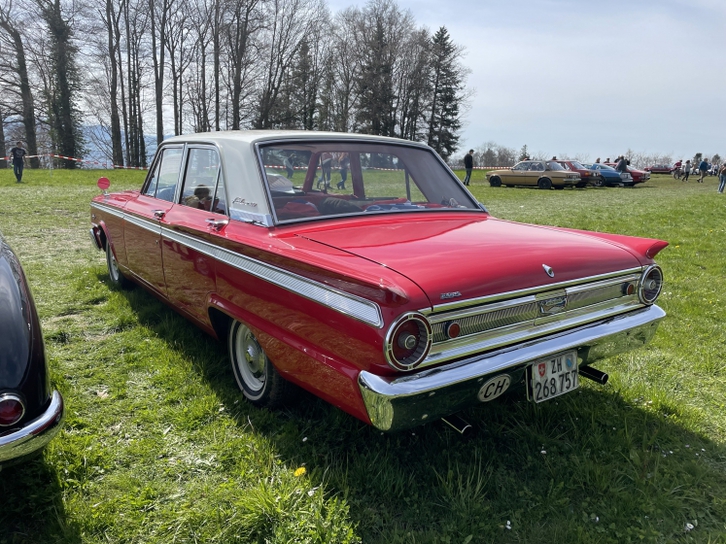 Ford Fairlane 500