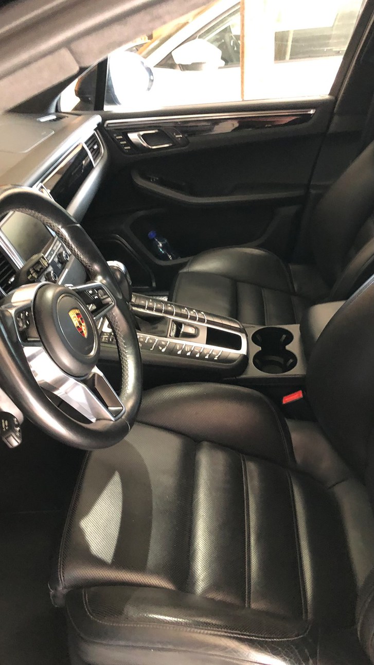 Porsche Macan 3.6 V6 Turbo Porsche Porsche Macan 3.6 V6 Turbo