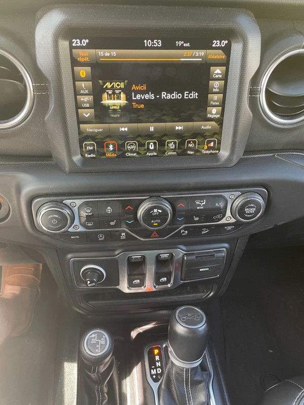 Jeep Wrangler 2.0 Turbo Sahara Jeep Jeep Wrangler 2.0 Turbo Sahara
