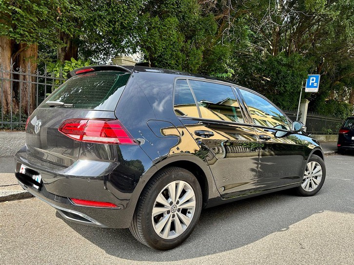 VW Golf VII 1.0 TSI 115 Swissline Plus DSG VW VW Golf VII 1.0 TSI 115 Swissline Plus DSG