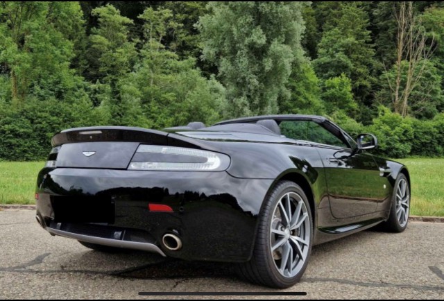 Aston Martin V8 Vantage Roadster 4.7 Sportshift Aston Martin Aston Martin V8 Vantage Roadster 4.7 Sportshift