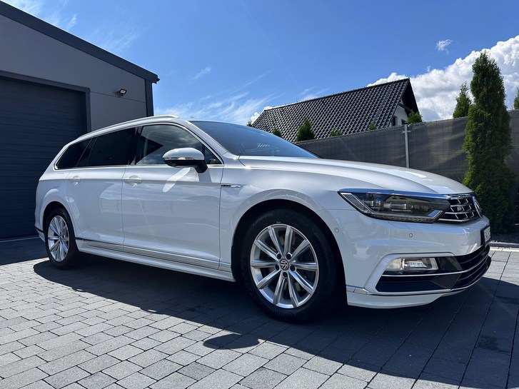 VW Passat Variant 2.0 TDI 240 SCR Highl. DSG 4m VW VW Passat Variant 2.0 TDI 240 SCR Highl. DSG 4m