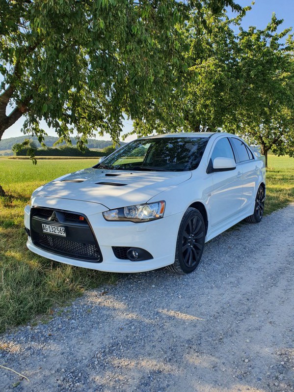 Mitsubishi Lancer Sports Sedan 2.0 MIVEC Turbo Ralliart GS Mitsubishi Mitsubishi Lancer Sports Sedan 2.0 MIVEC Turbo Ralliart GS