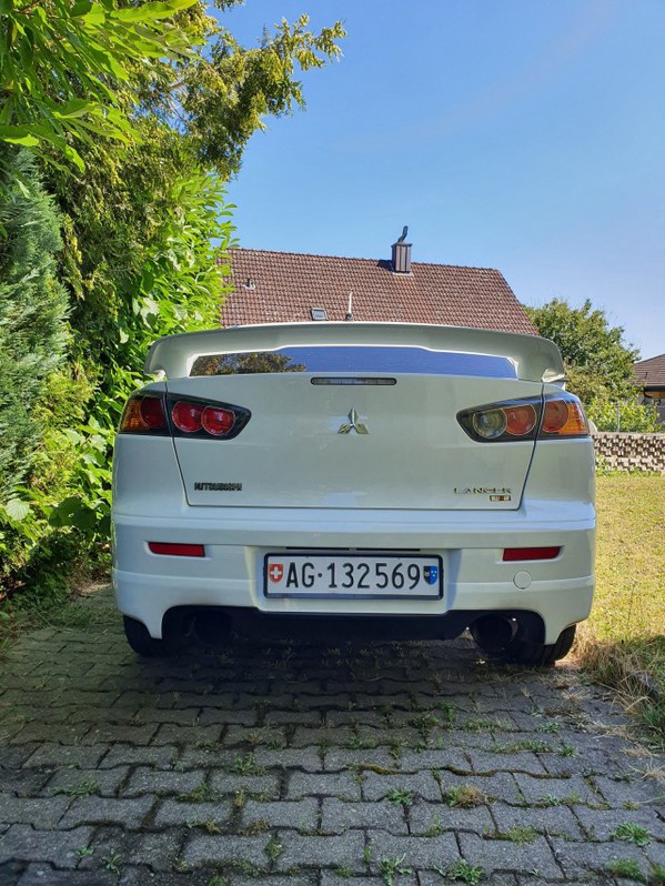 Mitsubishi Lancer Sports Sedan 2.0 MIVEC Turbo Ralliart GS Mitsubishi Mitsubishi Lancer Sports Sedan 2.0 MIVEC Turbo Ralliart GS
