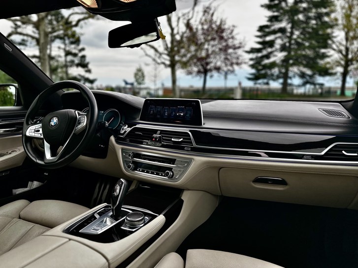 BMW 7er Reihe G11 750i xDrive SAG BMW BMW 7er Reihe G11 750i xDrive SAG