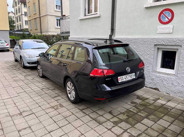 VW Golf VII Variant 1.6 TDI Comfortline DSG VW VW Golf VII Variant 1.6 TDI Comfortline DSG