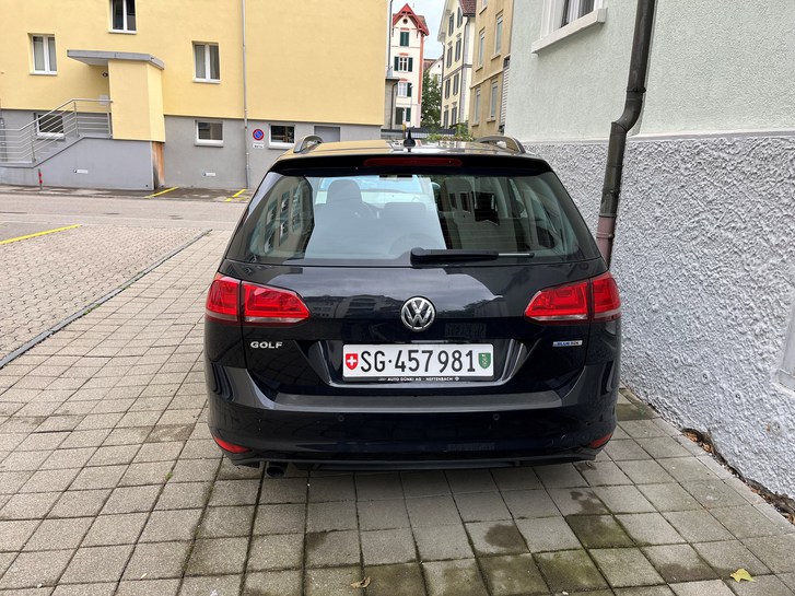 VW Golf VII Variant 1.6 TDI Comfortline DSG VW VW Golf VII Variant 1.6 TDI Comfortline DSG