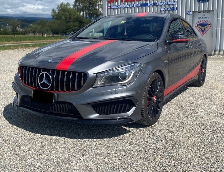 Mercedes-Benz CLA-Klasse C117 CLA 45 AMG 4m Mercedes-Benz Mercedes-Benz CLA-Klasse C117 CLA 45 AMG 4m