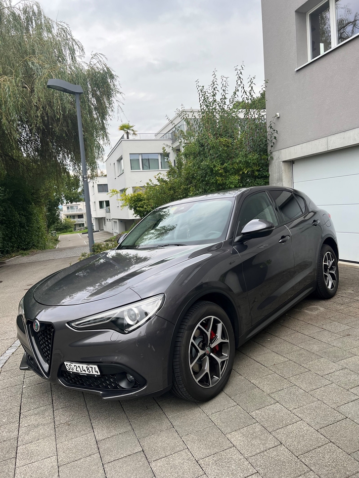 Alfa Romeo Stelvio 2.2 D Q4 190 Sprint Alfa Romeo Alfa Romeo Stelvio 2.2 D Q4 190 Sprint