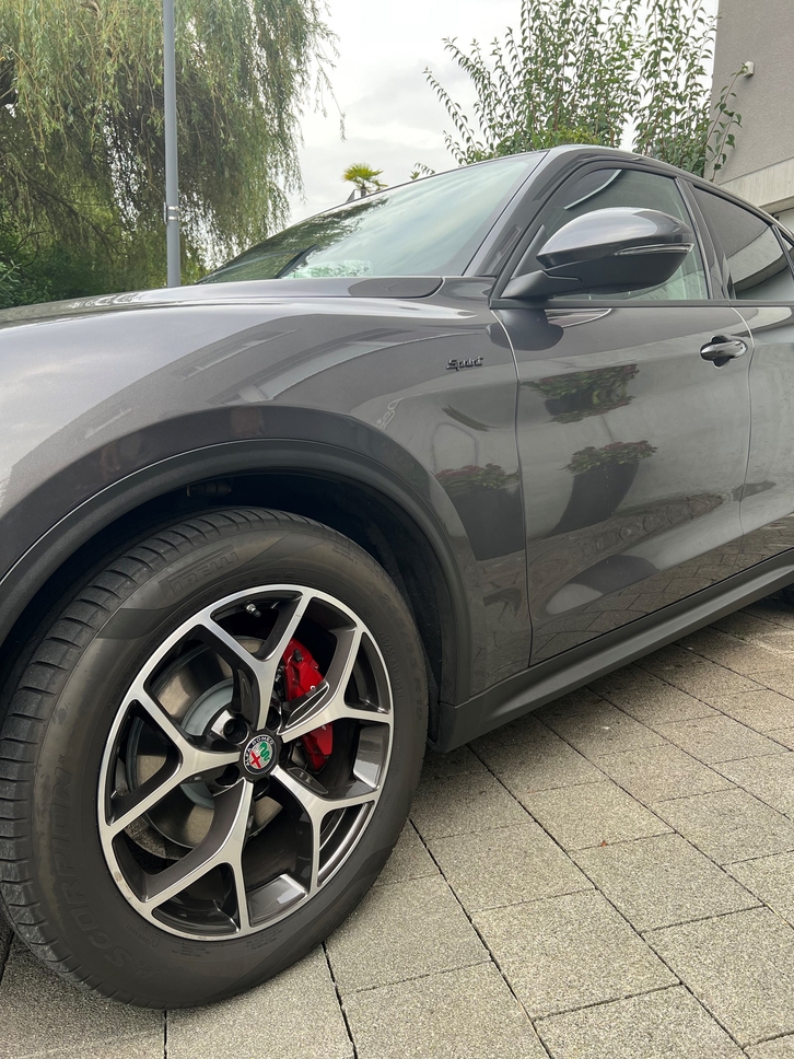 Alfa Romeo Stelvio 2.2 D Q4 190 Sprint Alfa Romeo Alfa Romeo Stelvio 2.2 D Q4 190 Sprint