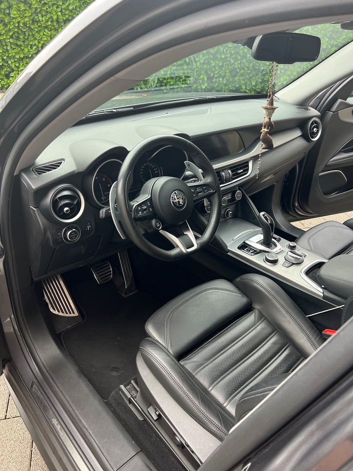 Alfa Romeo Stelvio 2.2 D Q4 190 Sprint Alfa Romeo Alfa Romeo Stelvio 2.2 D Q4 190 Sprint