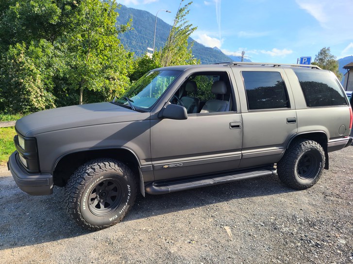 CHEVROLET Tahoe V8 5.7 l CHEVROLET CHEVROLET Tahoe V8 5.7 l