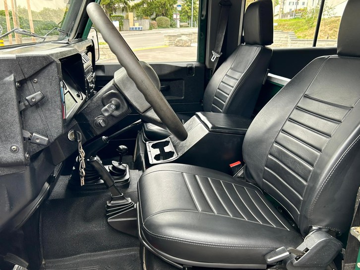 Land Rover Defender 90 2.5 Tdi SW Land Rover Land Rover Defender 90 2.5 Tdi SW